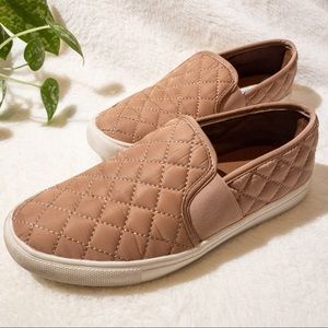 Pink Steve Madden Ecentrcq Slip-On Sneaker - Size 7.5